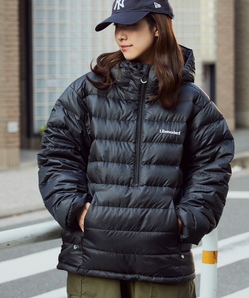 Liberaiders/リベレイダース DOWN HALF ZIP HOODIE ブランドロゴ