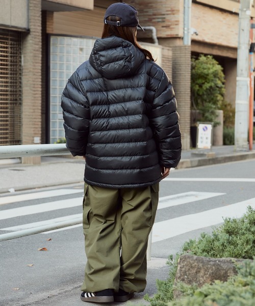 Liberaiders（リベレイダース）の「Liberaiders/リベレイダース DOWN HALF ZIP HOODIE ブランドロゴ アノラックダウンジャケット（ダウンジャケット/コート・メンズ・ブラック・M/L/XL）」の10枚目の写真