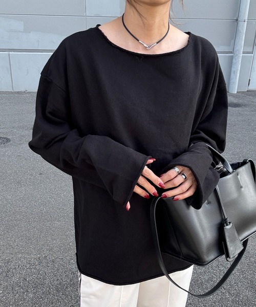 オフショルダーオーバーサイズスウェット(chiica select) / トップス