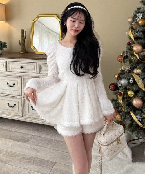 ROYAL PARTY（ロイヤルパーティー）の「カールボア長袖ペプラムトップス（シャツ/ブラウス・レディース・オフホワイト/ベージュ/ブラック・FREE）」の19枚目の写真