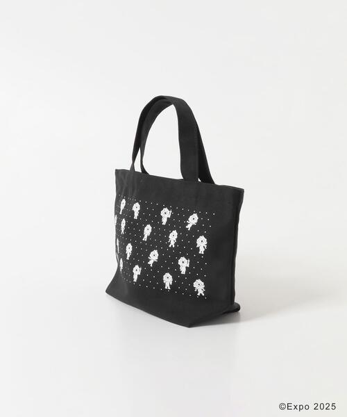 THE GOODLAND MARKET（ザグッドランドマーケット）の「EXPO2025 TOTE-DOT S（トートバッグ・レディース・ホワイト/ブラック・SMALL）」の10枚目の写真