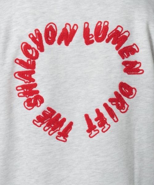 LAKOLE(ラコレ)の「サークルロゴ裏起毛プルオーバー / 625381(スウェット・メンズ・ホワイト/ブラック/グレー・LARGE/MEDIUM)」の11枚目の写真