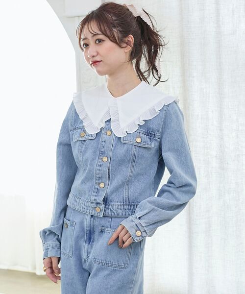 MAJESTIC LEGON(マジェスティックレゴン)の「フリルカラー&ブローチセットGジャン(デニムジャケット・レディース・ブラック/サックスブルー・MEDIUM/SMALL)」の9枚目の写真
