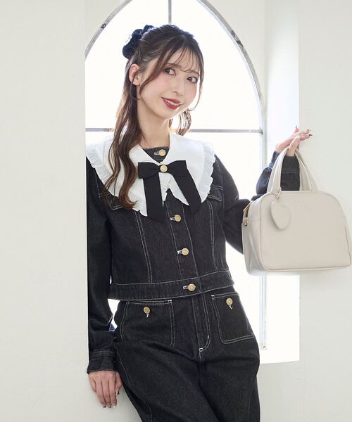 MAJESTIC LEGON(マジェスティックレゴン)の「フリルカラー&ブローチセットGジャン(デニムジャケット・レディース・ブラック/サックスブルー・MEDIUM/SMALL)」の17枚目の写真