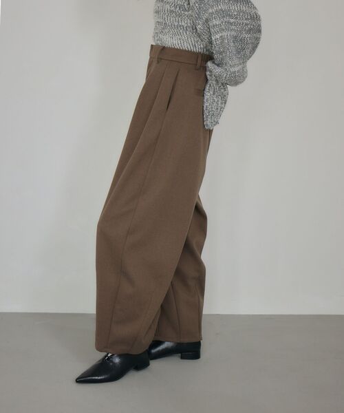 kivi（キヴィ）の「ヘリンボーンカーブパンツ（その他パンツ・レディース・チャコールグレー/ブラウン/ライトグレー・FREE）」の8枚目の写真