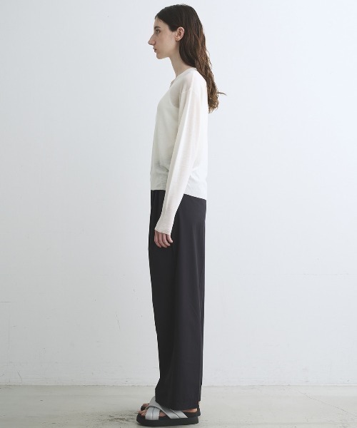 three dots(スリードッツ)の「エアーセーター Vネック(ニット/セーター・レディース・ホワイト/ブルー/ピンク・SMALL)」の12枚目の写真