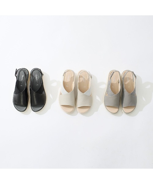 Atelier(アトリエ)の「【3E】厚底カバードサンダル(サンダル・レディース・グレー/ブラック/アイボリー・22.5cm/24.5cm/24cm/23.5cm/23cm)」の4枚目の写真