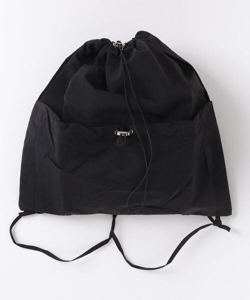 Vini（ヴィニ）の「ドローストリング ナップザック（バックパック/リュック・レディース・ホワイト/ブラック/カーキ・FREE）」の2枚目の写真