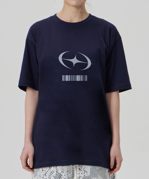 MAKEITTO（メイキット）の「[FLASH BARCODE] CREW NECK TEE_NAVY（Tシャツ/カットソー・メンズ・その他・MEDIUM/LARGE/X-LARGE/XX-LARGE）」の3枚目の写真