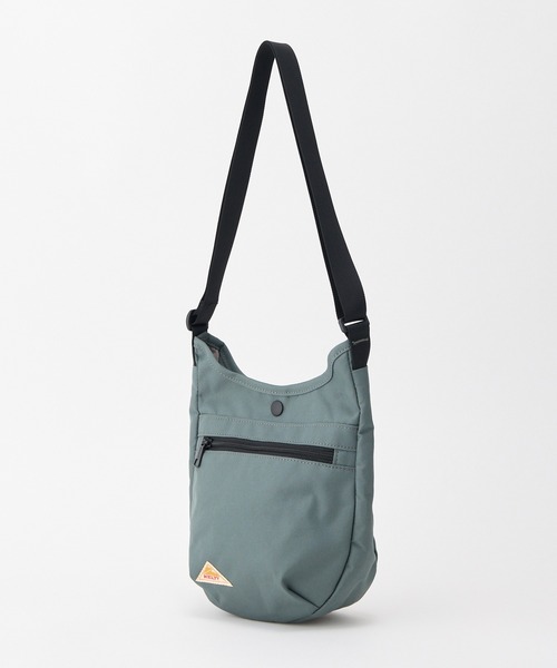 KELTY(ケルティ)の「KELTY ケルティ ES MINI CURVE SHOULDER ショルダーバッグ 軽量 ミニバッグ(ショルダーバッグ・レディース・ホワイト系/オリーブ/ブラウン系/ブラック/アニマル/スカイブルー/マスタード/ネイビー/ベージュ/ブラック系/レオパード/タン/セージグリーン・ONE SIZE)」の8枚目の写真