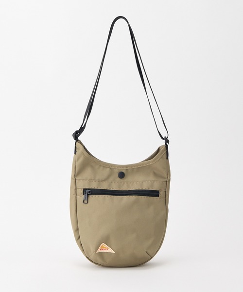 KELTY(ケルティ)の「KELTY ケルティ ES MINI CURVE SHOULDER ショルダーバッグ 軽量 ミニバッグ(ショルダーバッグ・レディース・ホワイト系/オリーブ/ブラウン系/ブラック/アニマル/スカイブルー/マスタード/ネイビー/ベージュ/ブラック系/レオパード/タン/セージグリーン・ONE SIZE)」の6枚目の写真