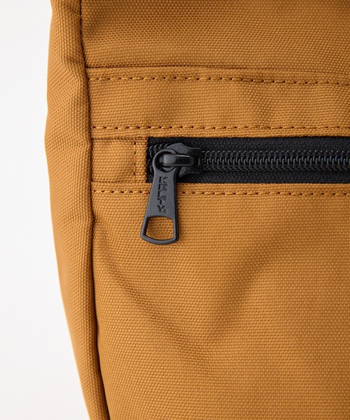 KELTY(ケルティ)の「KELTY ケルティ ES MINI CURVE SHOULDER ショルダーバッグ 軽量 ミニバッグ(ショルダーバッグ・レディース・ホワイト系/オリーブ/ブラウン系/ブラック/アニマル/スカイブルー/マスタード/ネイビー/ベージュ/ブラック系/レオパード/タン/セージグリーン・ONE SIZE)」の19枚目の写真