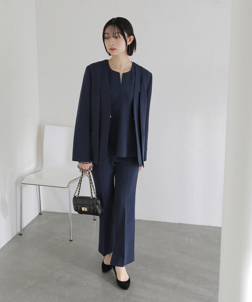 La TOTALITE（ラトータリテ）の「2WAYスリットジャケット（ノーカラージャケット・レディース・ベージュ/ネイビー/ライトグリーン・38/36）」の19枚目の写真