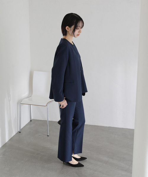 La TOTALITE（ラトータリテ）の「2WAYスリットジャケット（ノーカラージャケット・レディース・ベージュ/ネイビー/ライトグリーン・38/36）」の22枚目の写真