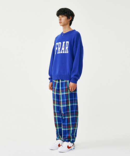 FROM ARLES（フロムアルル）の「90年代レトロロゴニット / BLUE（ニット/セーター・メンズ・ブルー・M/L）」の3枚目の写真