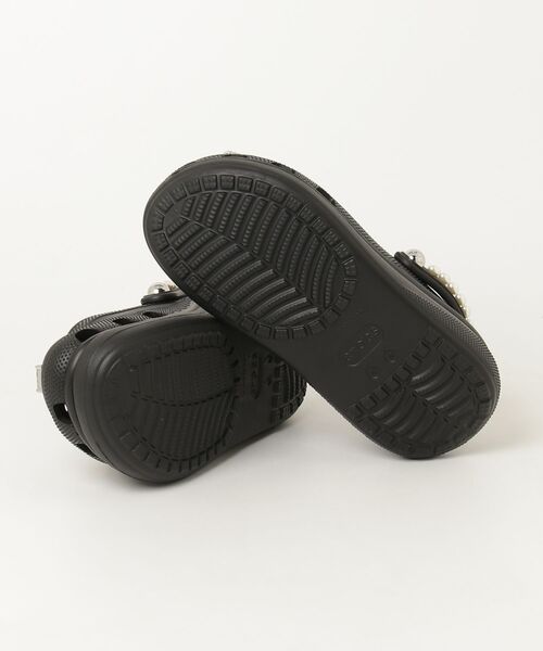 crocs（クロックス）の「クロックス crocs Crush Butterfly Jewel Clog（サンダル・レディース・ブラック・22.0cm/23.0cm/24.0cm/25.0cm/26.0cm）」の3枚目の写真