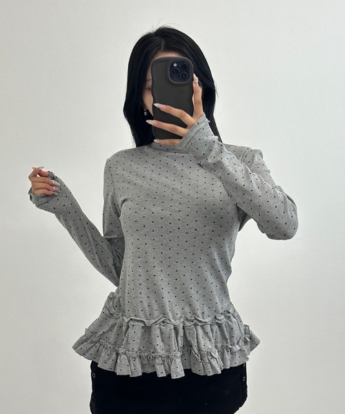 FOLLOWIN(フォロウィン)の「2color/ドット柄 ウエストフリル ロングスリーブトップス(Tシャツ/カットソー・レディース・グレー/ベージュ・FREE)」の12枚目の写真