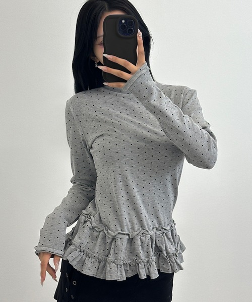 FOLLOWIN(フォロウィン)の「2color/ドット柄 ウエストフリル ロングスリーブトップス(Tシャツ/カットソー・レディース・グレー/ベージュ・FREE)」の13枚目の写真