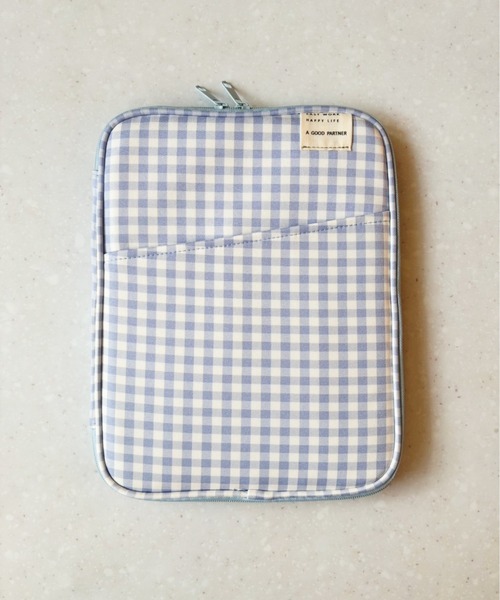 lit.Cy(リットシー)の「ギンガムチェック クッション タブレットケース PCケース 11inch 13inch 14inch(PC・タブレットケース・レディース・ブルー/ブラック/レッド/グリーン・11/13-14)」の4枚目の写真