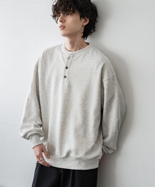 Rocky Monroe（ロッキーモンロー）の「オーバーサイズ 裏毛ヘンリーネック長袖スウェット（スウェット・メンズ・ブラック/アッシュ/ネイビー/グレー・XL/L/M）」の3枚目の写真