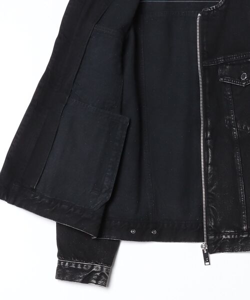 JOHN LAWRENCE SULLIVAN(ジョンローレンスサリバン)の「WASHED DENIM COLLARLESS JACKET(デニムジャケット・メンズ・インディゴブルー/ブラック・46/44/48)」の5枚目の写真