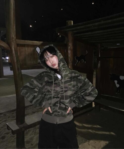 S'EST(エスイーエスティー)の「Solaris Camo Hoodie Zip Up Khaki(パーカー・メンズ・カーキ・SMALL/LARGE/MEDIUM)」の14枚目の写真