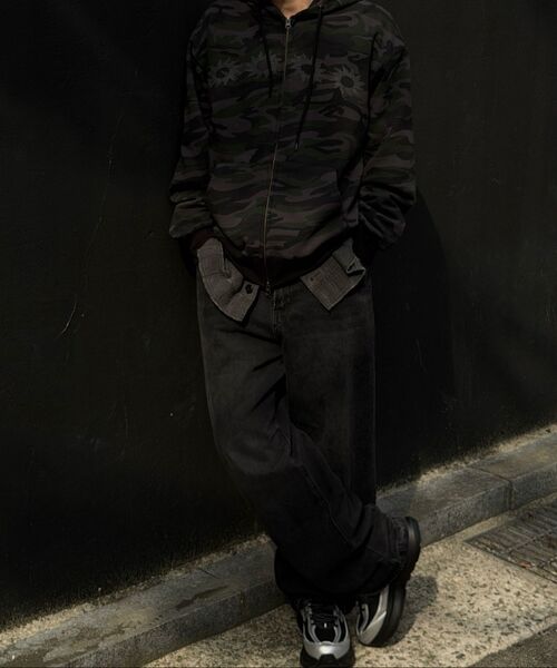 S'EST(エスイーエスティー)の「Solaris Camo Hoodie Zip Up Khaki(パーカー・メンズ・カーキ・SMALL/LARGE/MEDIUM)」の13枚目の写真