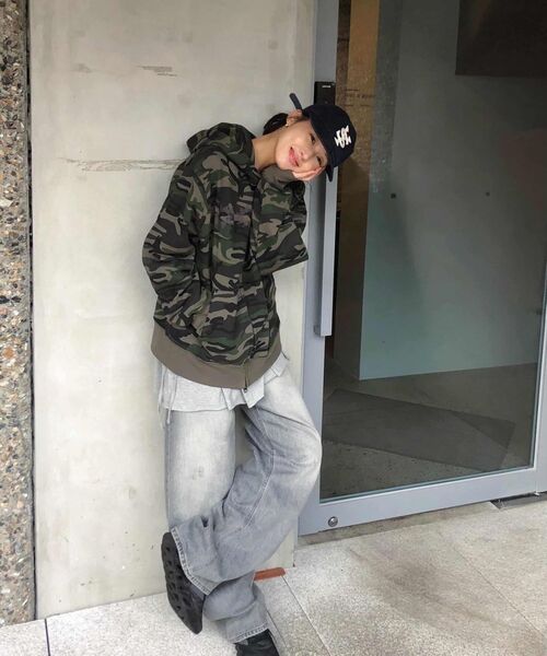 S'EST(エスイーエスティー)の「Solaris Camo Hoodie Zip Up Khaki(パーカー・メンズ・カーキ・SMALL/LARGE/MEDIUM)」の8枚目の写真