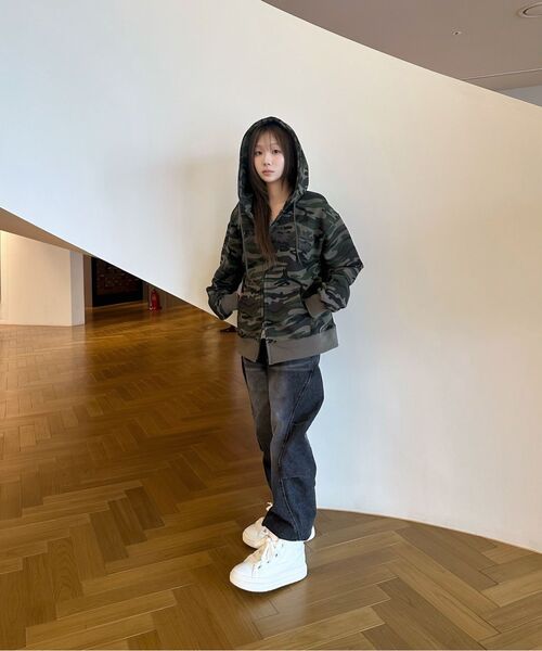 S'EST(エスイーエスティー)の「Solaris Camo Hoodie Zip Up Khaki(パーカー・メンズ・カーキ・SMALL/LARGE/MEDIUM)」の4枚目の写真