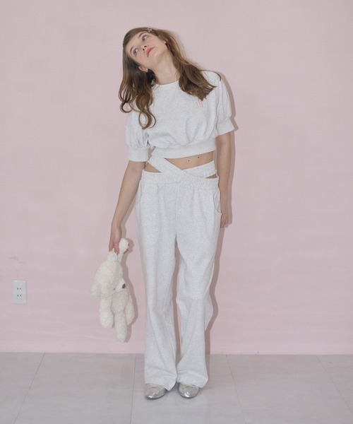 mieya mieya（ミーヤミーヤ）の「【mieya mieya】short sweat pullover/ショートスウェットプルオーバー（スウェット・レディース・ホワイト/ライトグレー・FREE）」の6枚目の写真