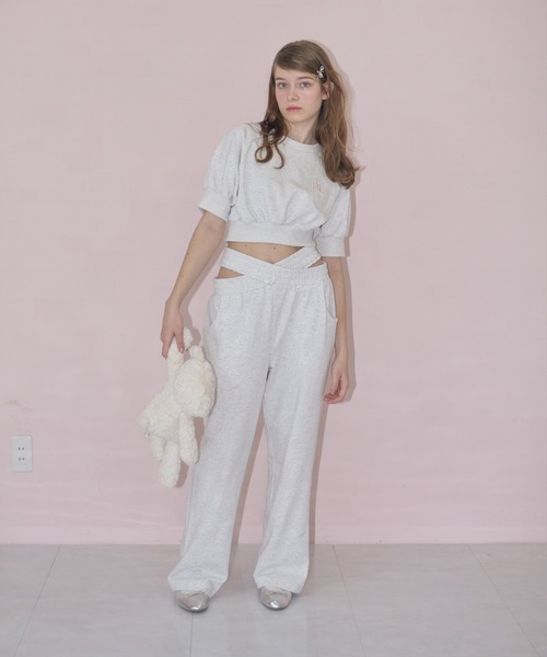 mieya mieya（ミーヤミーヤ）の「【mieya mieya】short sweat pullover/ショートスウェットプルオーバー（スウェット・レディース・ホワイト/ライトグレー・FREE）」の12枚目の写真