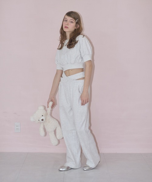 mieya mieya（ミーヤミーヤ）の「【mieya mieya】short sweat pullover/ショートスウェットプルオーバー（スウェット・レディース・ホワイト/ライトグレー・FREE）」の11枚目の写真