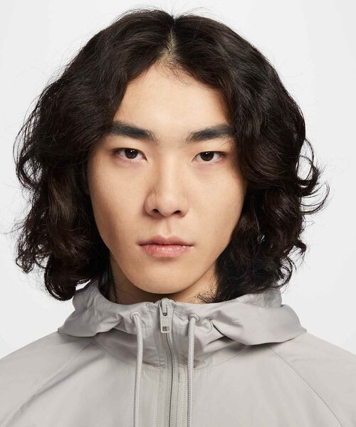 NIKE(ナイキ)の「ナイキ ウィンドランナー メンズ ラインド ジャケット / Nike Windrunner Men's Lined Jacket HV8370-012 Light Iron Ore(ブルゾン・メンズ・グレー系その他・XL/2XL/S/M/L)」の8枚目の写真