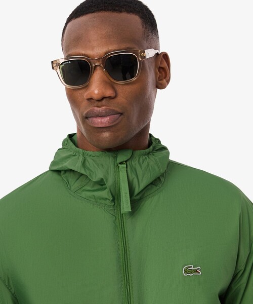 LACOSTE(ラコステ)の「軽量 撥水 ワッシャー加工 ライトウェイトパッカブルジャケット(ナイロンジャケット・メンズ・ライトグリーン/ブラック・52/48/46/50)」の3枚目の写真