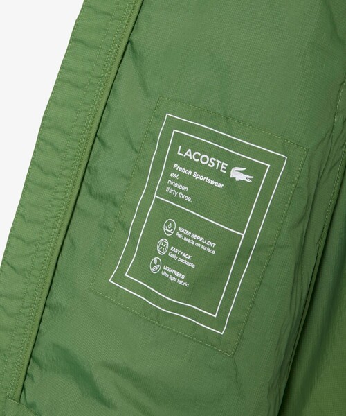 LACOSTE(ラコステ)の「軽量 撥水 ワッシャー加工 ライトウェイトパッカブルジャケット(ナイロンジャケット・メンズ・ライトグリーン/ブラック・52/48/46/50)」の9枚目の写真