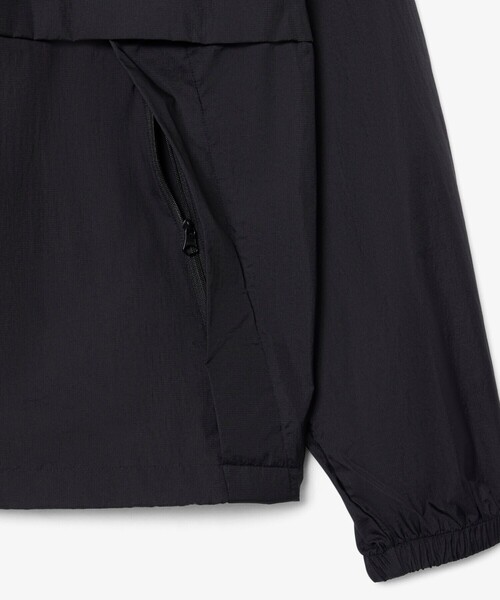 LACOSTE(ラコステ)の「軽量 撥水 ワッシャー加工 ライトウェイトパッカブルジャケット(ナイロンジャケット・メンズ・ライトグリーン/ブラック・52/48/46/50)」の12枚目の写真
