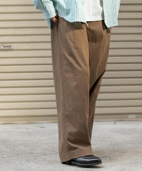 FORK&SPOON（フォークアンドスプーン）の「FORK&SPOON　ツータックワイドイージーパンツ（その他パンツ・メンズ・ブラウン/ブルー系その他・4/5）」の5枚目の写真