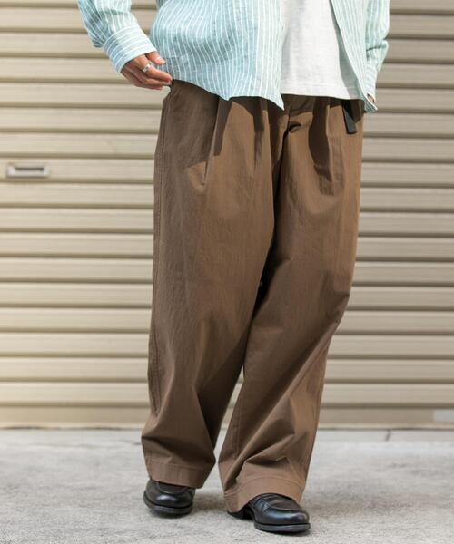 FORK&SPOON（フォークアンドスプーン）の「FORK&SPOON　ツータックワイドイージーパンツ（その他パンツ・メンズ・ブラウン/ブルー系その他・4/5）」の6枚目の写真