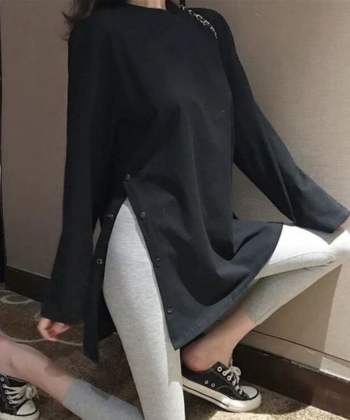 SallyLunn(サリーラン)の「サイドボタンロングスリーブトップス(シャツ/ブラウス・レディース・ブラック/ホワイト・LARGE/MEDIUM)」の12枚目の写真