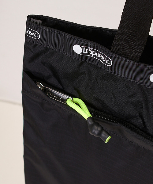LeSportsac(レスポートサック)の「MSGM LG EMERALD TOTE ロゴトートブラック(トートバッグ・レディース・ブラック・FREE)」の9枚目の写真