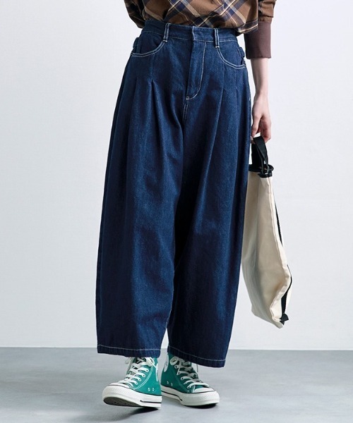 Sunny clouds(サニークラウズ)の「サニークラウズ ハイウエストデニぶかパン〈レディース〉(デニムパンツ・レディース・インディゴブルー・M/L/LL/3L)」の1枚目の写真