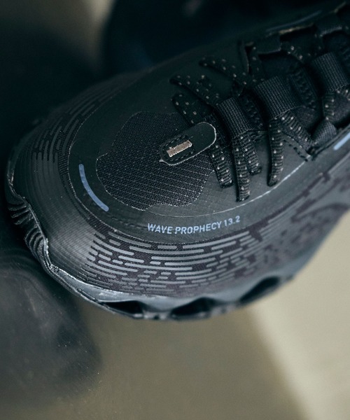 MIZUNO(ミズノ )の「MIZUNO ミズノ WAVE PROPHECY 13.2 ウェーブ プロフェシー D1GA260502(スニーカー・メンズ・ブラック・27.0cm/26.0cm/25.0cm/24.0cm/27.5cm/26.5cm/24.5cm/23.5cm/28.0cm/23.0cm)」の11枚目の写真
