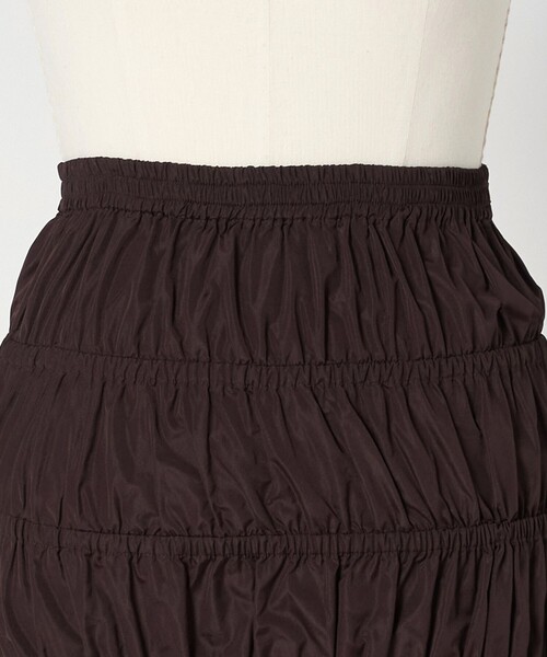 LOEFF（ロエフ）の「＜LOEFF＞グロッシー タフタ ギャザー スカート（スカート・レディース・ブラック/ダークブラウン・0/1）」の14枚目の写真