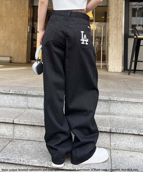 BACK TO THE FIELD（バック トゥー ザ フィールド）の「【MLB】ダブルウエストバレルレッグパンツ（その他パンツ・レディース・レオパード/ブラック・SMALL/MEDIUM）」の14枚目の写真