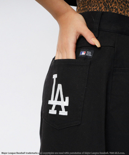 BACK TO THE FIELD（バック トゥー ザ フィールド）の「【MLB】ダブルウエストバレルレッグパンツ（その他パンツ・レディース・レオパード/ブラック・SMALL/MEDIUM）」の21枚目の写真