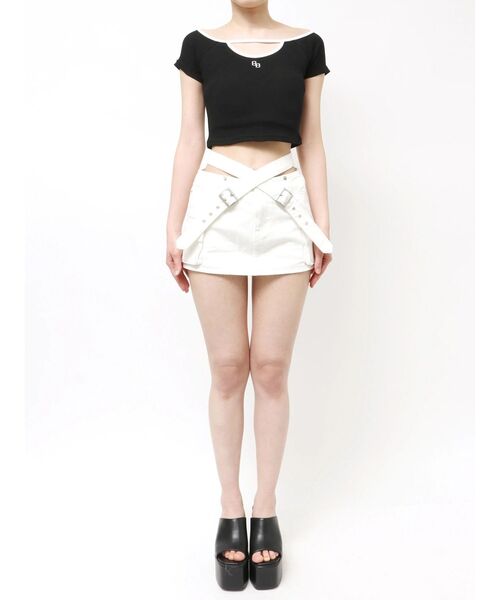 GYDA(ジェイダ)の「クロスベルトカーゴスカートライクショートパンツ(スカート・レディース・オフホワイト/ブラック・MEDIUM/SMALL)」の6枚目の写真