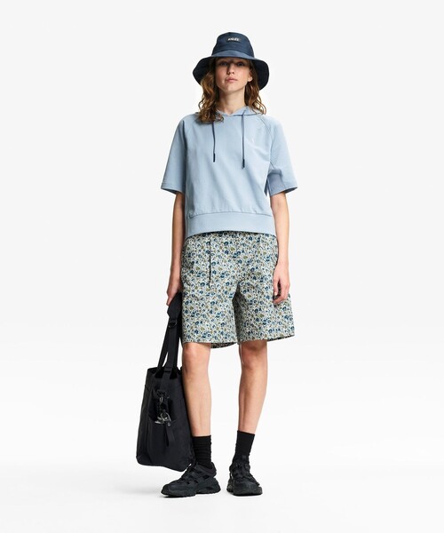 AIGLE(エーグル)の「UVカット フレンチテリースウェットフーディ(パーカー・レディース・ホワイト/グレイッシュブルー・38/36)」の9枚目の写真
