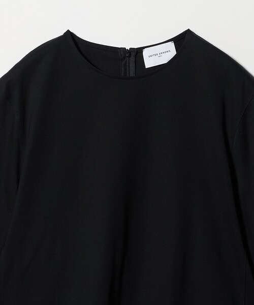 UNITED ARROWS(ユナイテッドアローズ)の「トリコット フォーム Tシャツ(Tシャツ/カットソー・レディース・その他7/オフホワイト/ブラック/ライトピンク・FREE)」の14枚目の写真