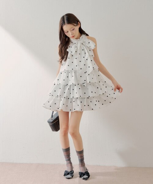 Chico(チコ)の「2wayリボンティアードミニワンピース(ワンピース・レディース・ホワイト/ホワイト系その他2/ブラック系その他2・MEDIUM/SMALL)」の12枚目の写真