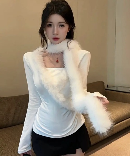 Alvia(アルビア)の「ファー付きトップス(その他トップス・レディース・ブラウン/ホワイト/ブラック・M)」の7枚目の写真